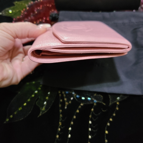 Chanel Wallet - Picture 3 of 16